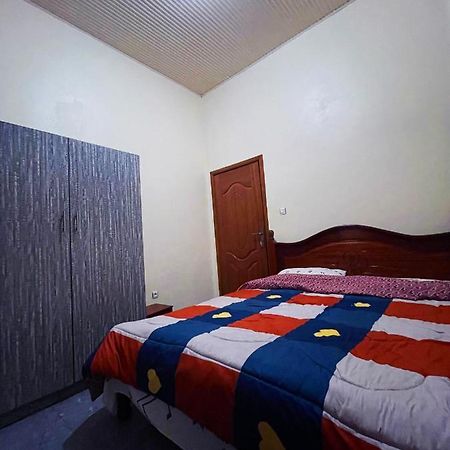 Zeo Airbnb - Cheap Apartment In Κιγκάλι Εξωτερικό φωτογραφία
