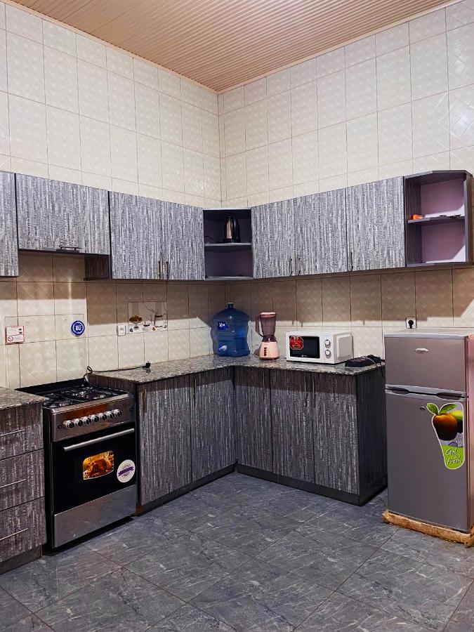 Zeo Airbnb - Cheap Apartment In Κιγκάλι Εξωτερικό φωτογραφία