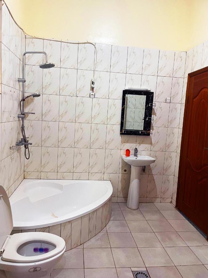 Zeo Airbnb - Cheap Apartment In Κιγκάλι Εξωτερικό φωτογραφία
